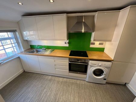 2 bedroom flat to rent - Photo 4