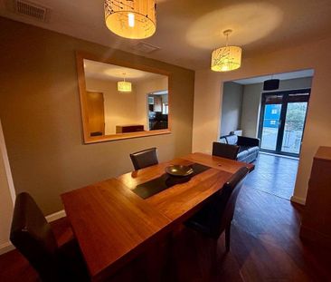 4 bedroom townhouse to rent - Photo 4