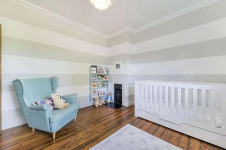 Hawkesbury Road, Putney, London, SW15 - Photo 2