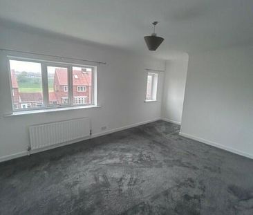 2 bedroom semi-detached house to rent - Photo 2