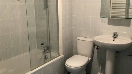 OETING : À saisir ! Grand studio avec balcon et garage - Photo 4