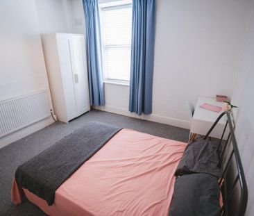 4 bedroom house share to rent - Photo 5