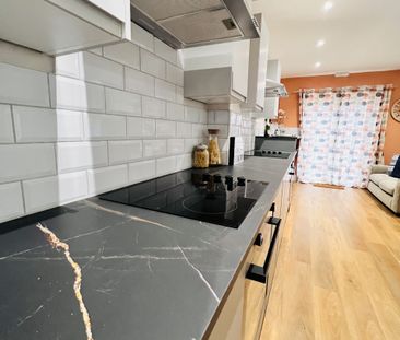 BEDROOM 3 – LARGE DOUBLE ENSUITE - Photo 5