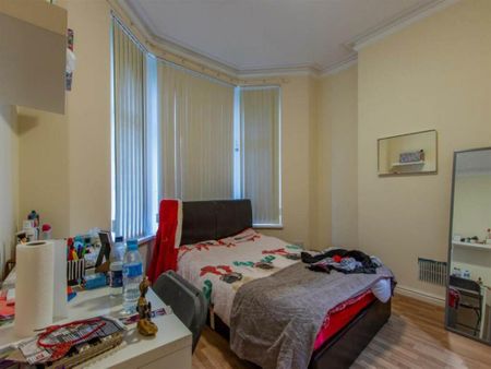 6 bedroom house to rent - Photo 2