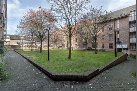 2 Bedroom Apartment - Second Floor - Photo 2