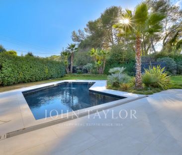 Maison à louer Mougins, Cote d'Azur, France7 500 EUR / Mois - Photo 5