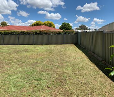 2Bed Unit With Yard & Lock-up Garage - Photo 1