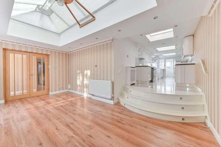 Parklands Way, Worcester, KT4 - Photo 4