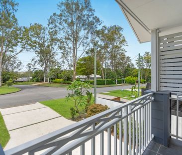 Modern Family Entertainer with Pool and Scenic Views - Photo 2