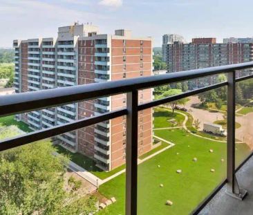 20 Carabob Crt. — 1 Bedroom + Den - Photo 4