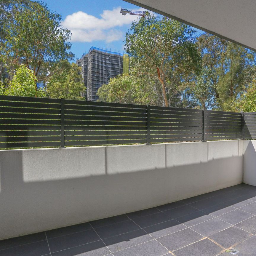 One Bedroom & Study with a Courtyard - Ground Floor Apartment - Block C - Photo 1