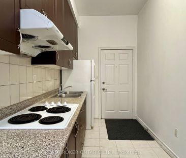 274 Coxwell Avenue #2 - Photo 3