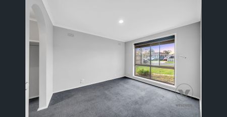 Walking Distance to Woodgrove Shopping Centre! Kurunjang Primary & Secondary Schools!! - Photo 4