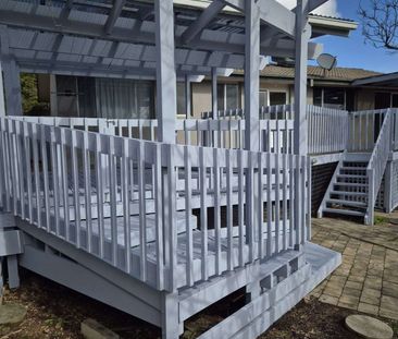 Space For The Whole Family! - Photo 3