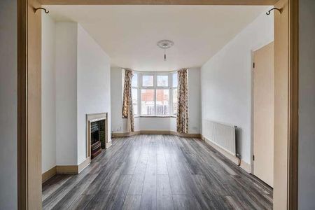 Highbridge Road, Aylesbury, HP21 - Photo 4