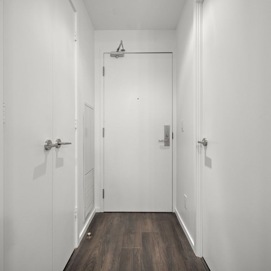 For Lease - 8 Charlotte Street Unit# 415, Toronto, Ontario - Photo 1