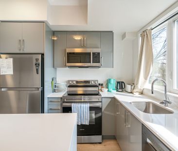 For Lease - 6065 McLeod Road Unit# 316, Niagara Falls, Ontario - Photo 6
