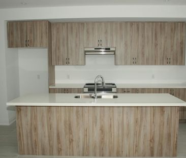 For Lease - 3178 Sixth Line, Oakville, Ontario - Photo 4