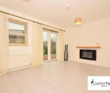 2 bedroom semi-detached house to rent - Photo 4