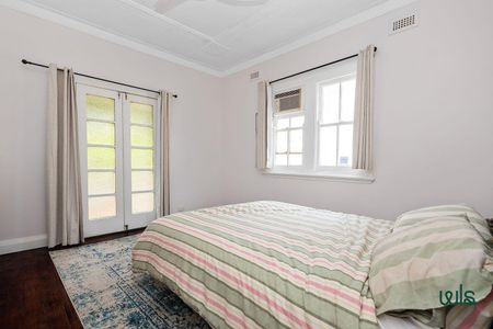 25 Maud Street, Mayfield West NSW 2304 - House For Rent | Domain - Photo 4