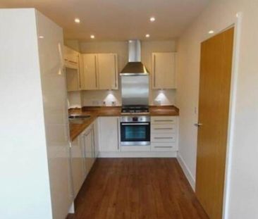 2 bedroom semi-detached house to rent - Photo 2