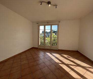 Location Appartement 3 pièces 69m² AUBAGNE 13400 - Photo 3