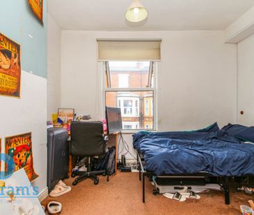 4 bed Mid Terraced House for Rent - Photo 6