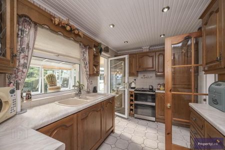 11 Ashley Gardens, Armagh, BT60 1HF - Photo 2