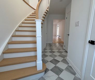 For Lease - 851 Sweetwater Crescent, Mississauga, Ontario - Photo 6