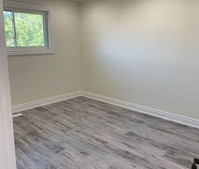 For Lease - 351 Queen Victoria Drive, Hamilton, Ontario - Photo 5