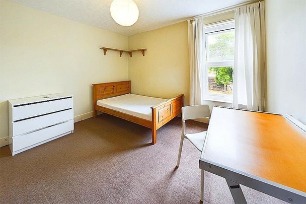 3 bedroom House To Let Total Size: 862 SQ FT - Photo 1