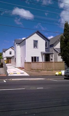 Charming 4bedroom house with 3 bathrooms - Photo 2