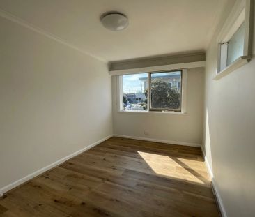 BEACH LIFESTYLE WITH AMAZING BAY VIEWS! - Photo 6