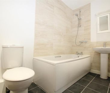 2 bedroom maisonette to rent - Photo 5