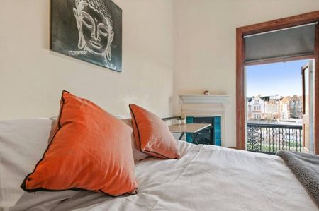 1 bedroom in a house share to rent - Photo 3