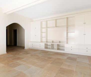 Large Family Home With Pool! - Photo 3