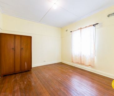 Home with Ample Off Street Parking - Photo 4