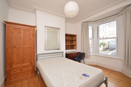 5 bedroom terraced house to rent - Photo 2