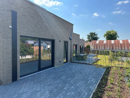 Zeer energiezuinig gelijkvloers nieuwbouw appartement met aangelegd terras, tuin (70 m²) en 3 slaapkamers. - Foto 5