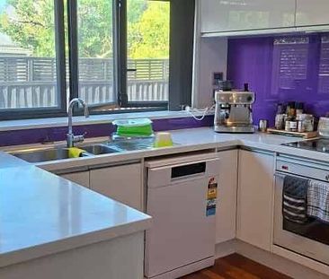 3 Bedrooms & Study with Double Garage - Photo 3