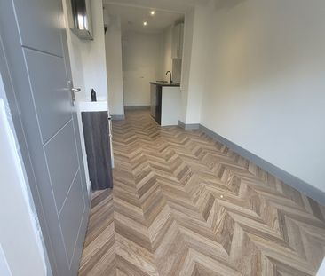 Studio Flat, Graham Road, E8 - Photo 5