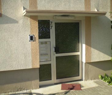 Gemütliche 2,5-Zimmer Wohnung mit Balkon in Rodgau! - Photo 1
