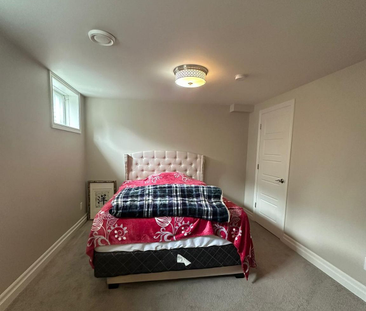 For Lease - 28 Sovereign's Gate, Barrie, Ontario - Photo 2