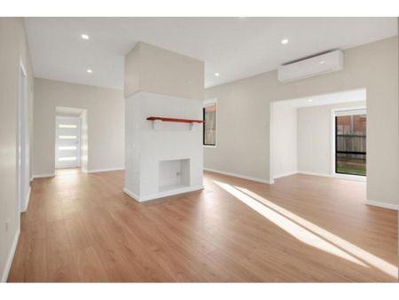 74 Gladstone Avenue, Wollongong, NSW 2500 - Photo 2