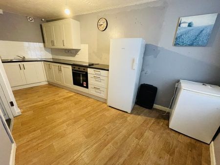 Haverfordwest, Haverfordwest, SA61 - Photo 2