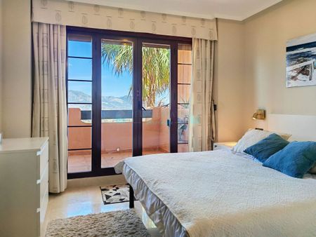 Apartment for rent in Marbella - Photo 2