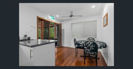 Share House - Single Room Available - Photo 2