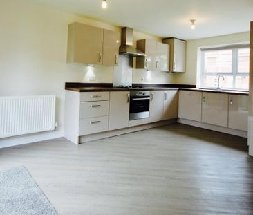 3 bedroom detached house to rent - Photo 5