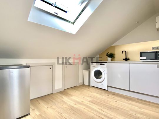YOHO Aldgate East Studio Studio - Photo 1
