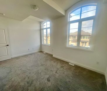 For Lease - 3194 Crystal Drive, Oakville, Ontario - Photo 5